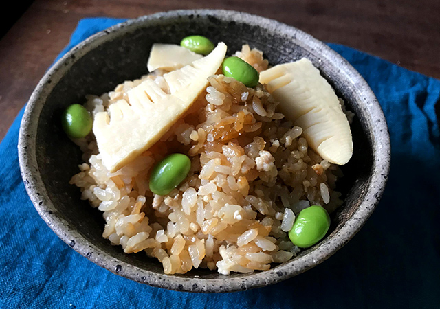 たけのこと鶏ひき肉のだしこみご飯