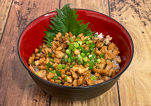 まぐろそぼろ丼