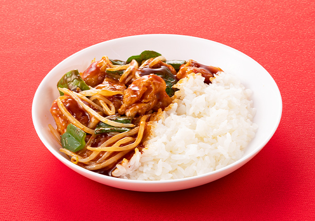 シャキシャキもやしの四川風ピリ辛鶏飯