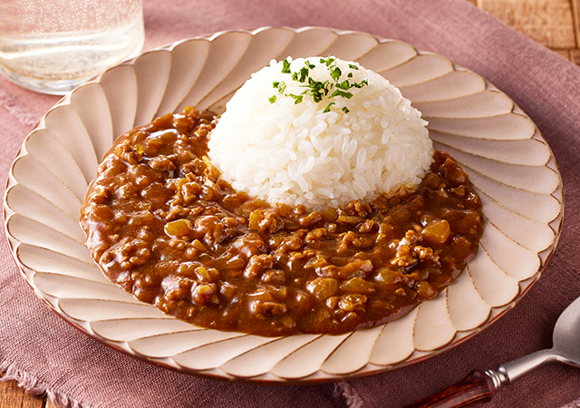 果実仕立てのキーマカレー