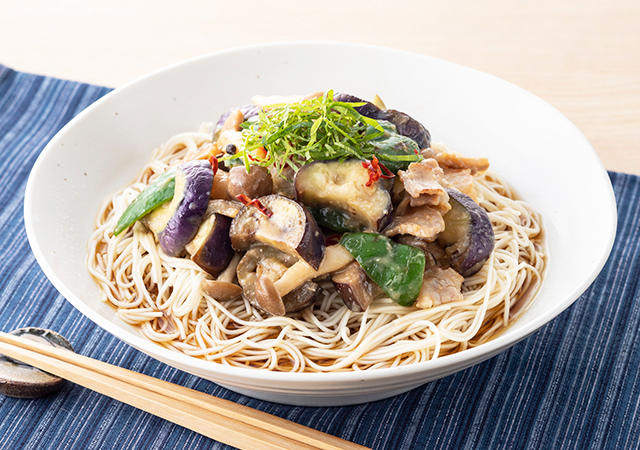 なすときのこの肉みそそうめん