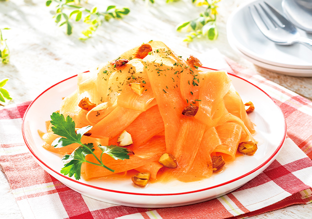 にんじんリボンサラダ