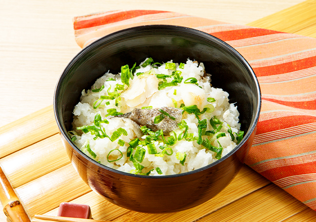 炊飯器に入れるだけ!ほったらかし鯛めし