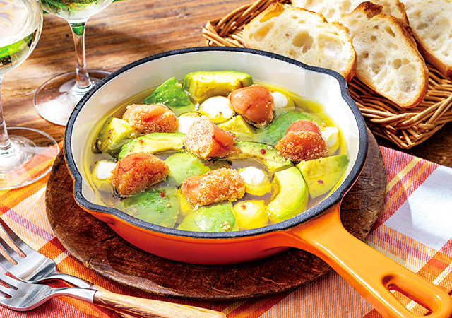 アボカドと明太子のアヒージョ