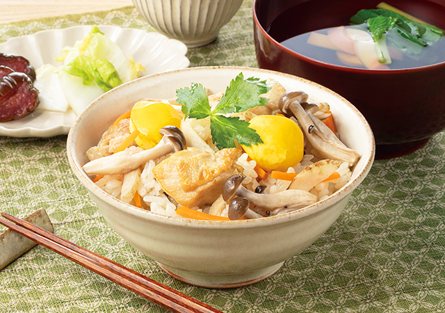 鶏と栗の炊き込みごはん